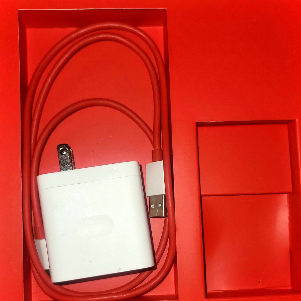 Oneplus Open Foldable Phone - Picture 6 of 8